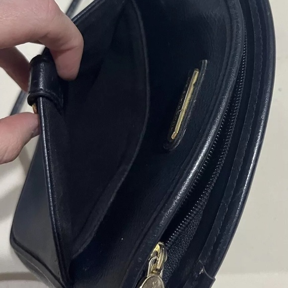 Liz Claiborne Small crossbody purse navy blue Classic Wardrobe Staple - Picture 7 of 11